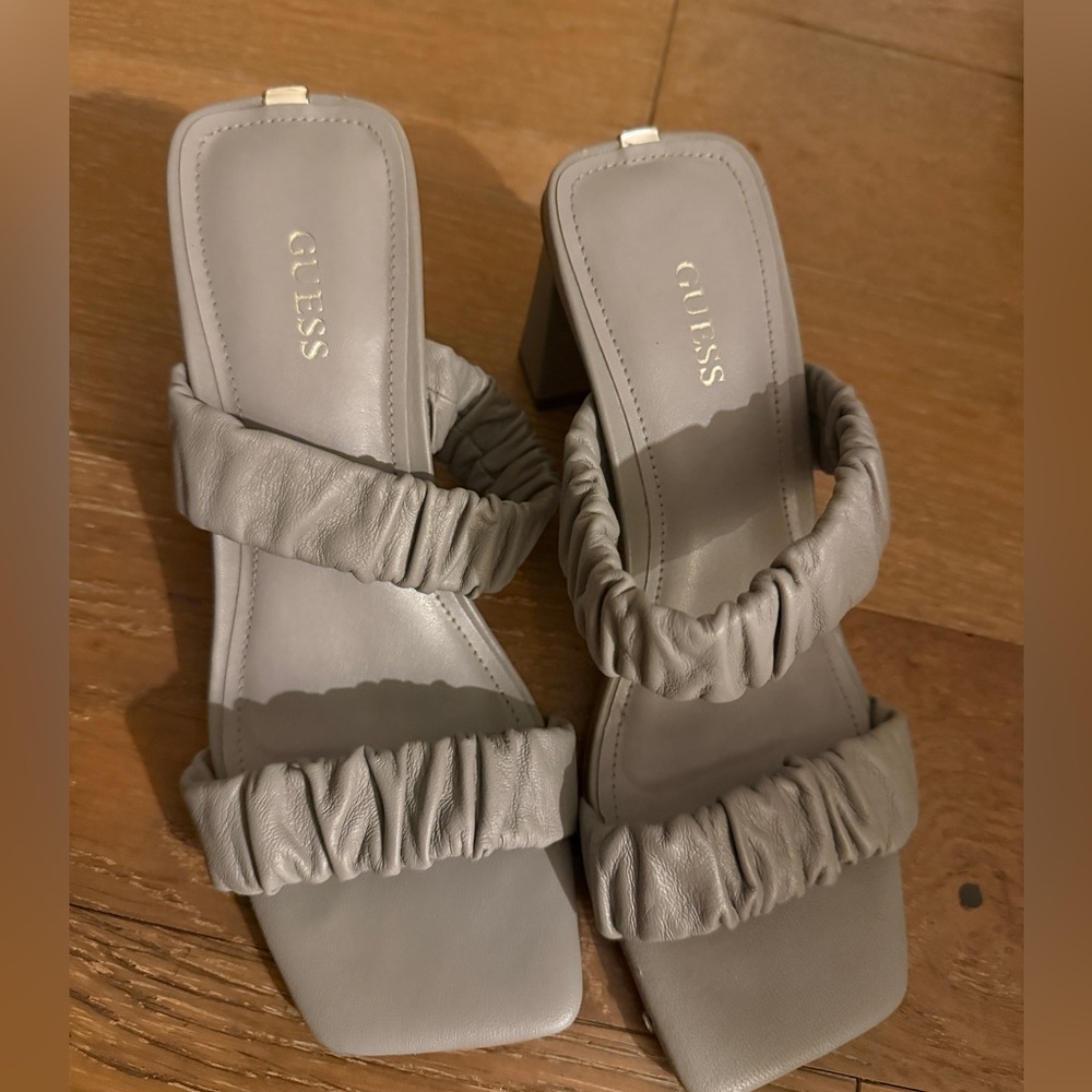 Guess heels 6M